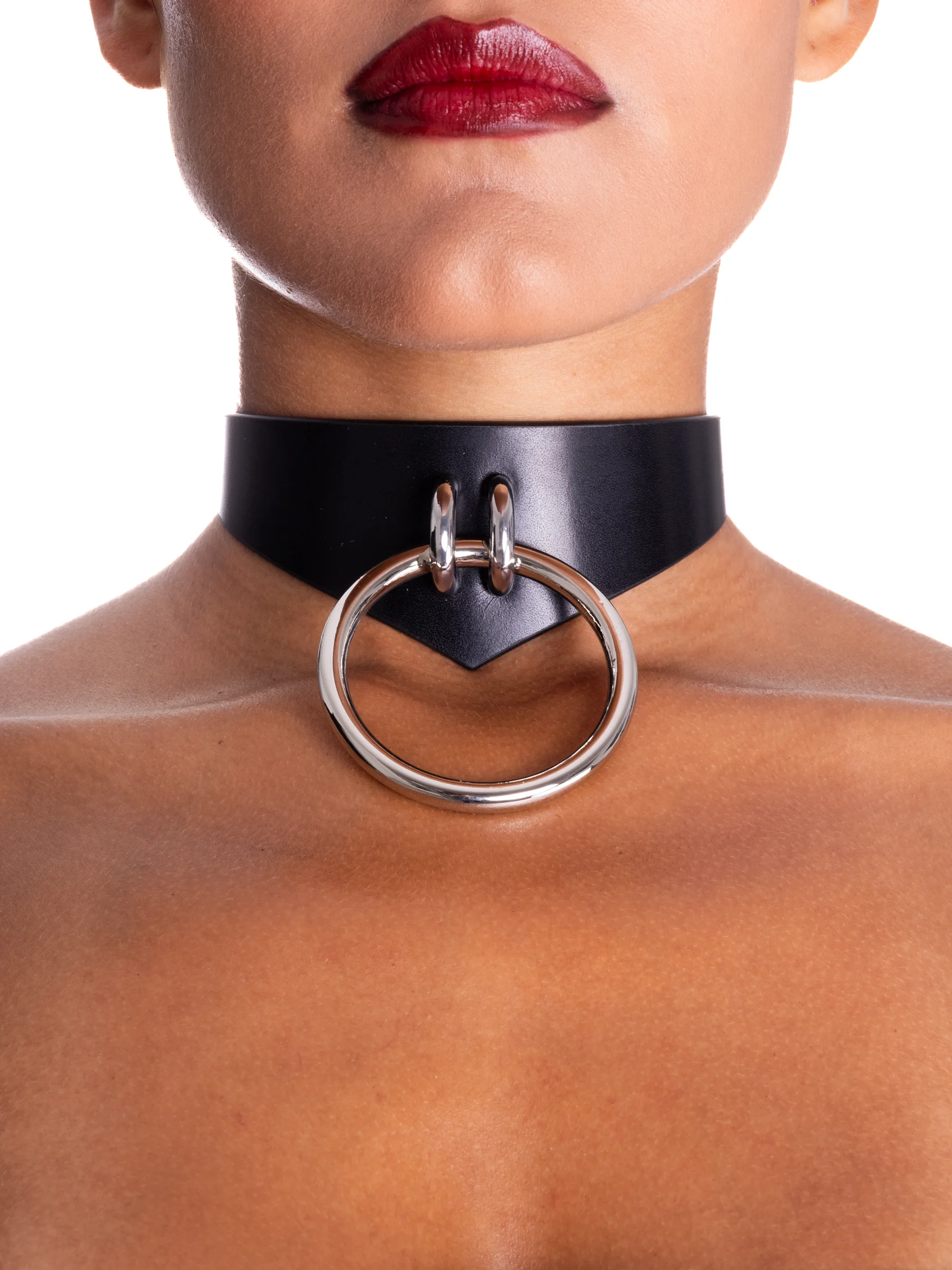 adult-collar151342