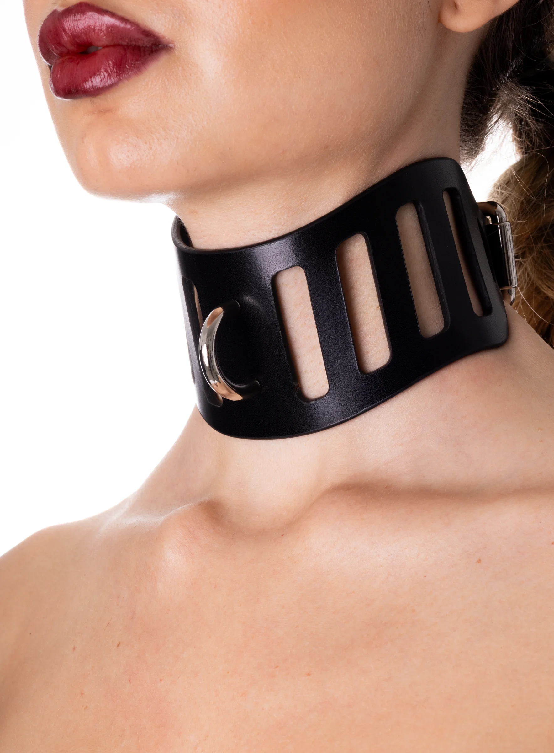 fetish-collar-12.webp