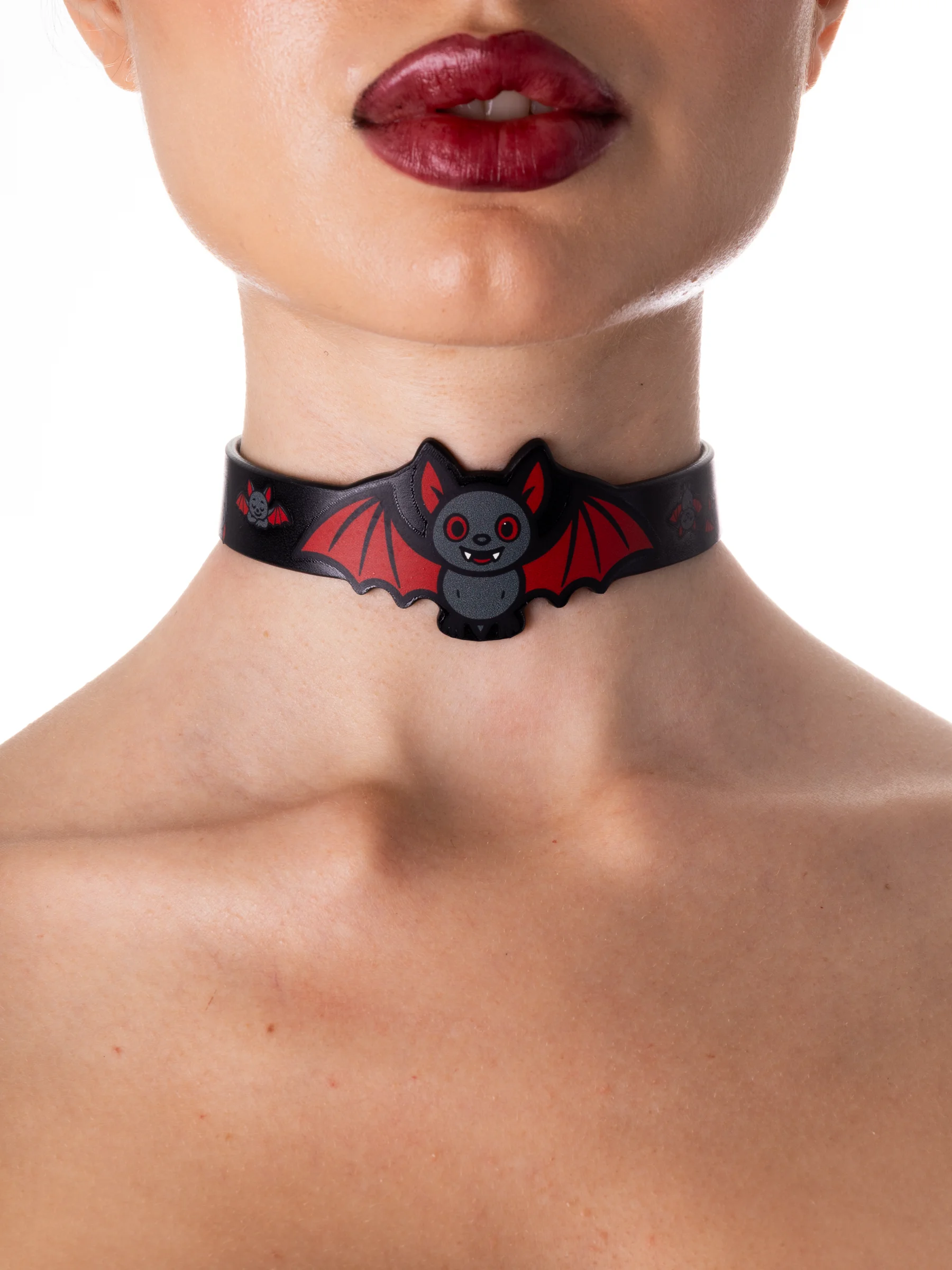 gothic-collar1313116